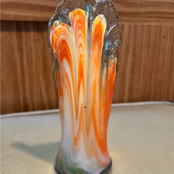 Hand Blown Swung Style Art Glass Vase Hand Made,Orange/White.Excellent Condition - Picture 4 of 8